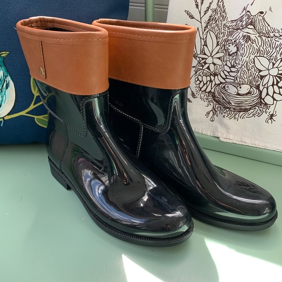Henry Ferrera Shoes Henry Ferrera Rain Boots Size 8